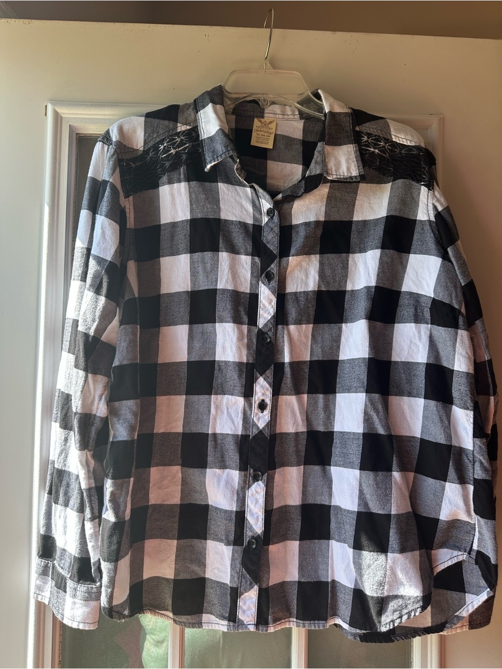 Faded Glory Black & White Buffalo Check Button-Down Shirt